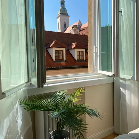 Audrey Hepburn Ii Location Cathedral View Air-conditioned Apartment