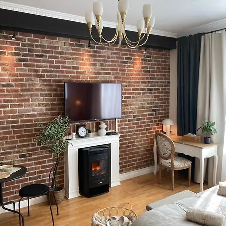 Audrey Hepburn Ii Location Cathedral View Air-conditioned Bratislava