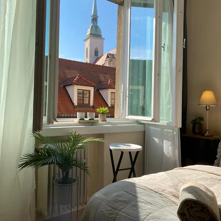 Apartment Audrey Hepburn Ii Location Cathedral View Air-conditioned