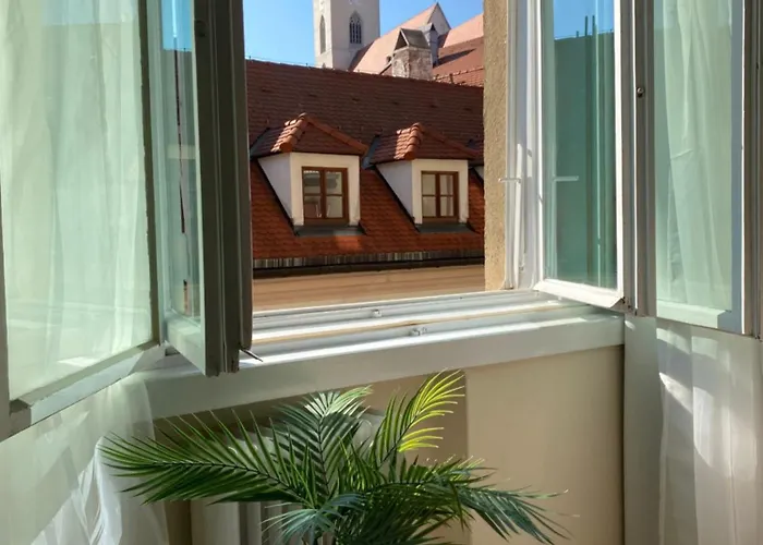 Audrey Hepburn Ii Location Cathedral View Air-conditioned Apartament