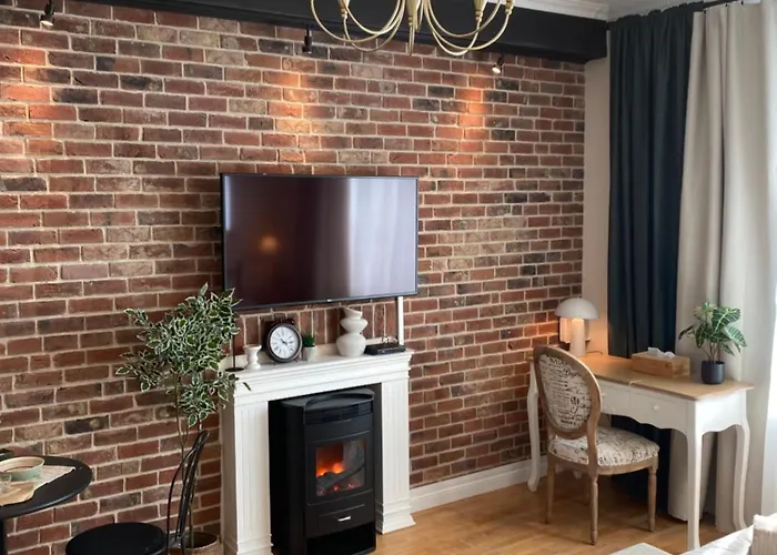 Audrey Hepburn Ii Location Cathedral View Air-conditioned Bratislava