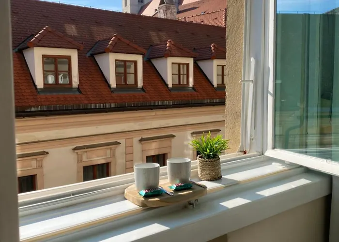 Apartament Audrey Hepburn Ii Location Cathedral View Air-conditioned Bratislava