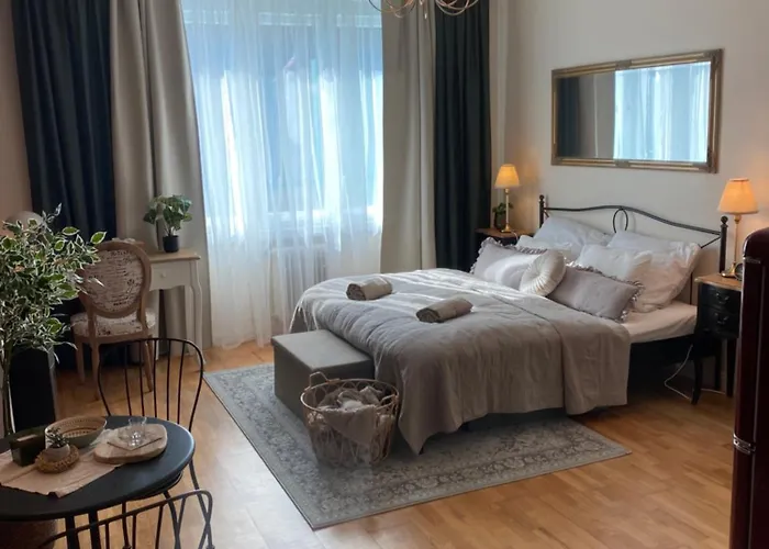 Audrey Hepburn Ii Location Cathedral View Air-conditioned Apartment *