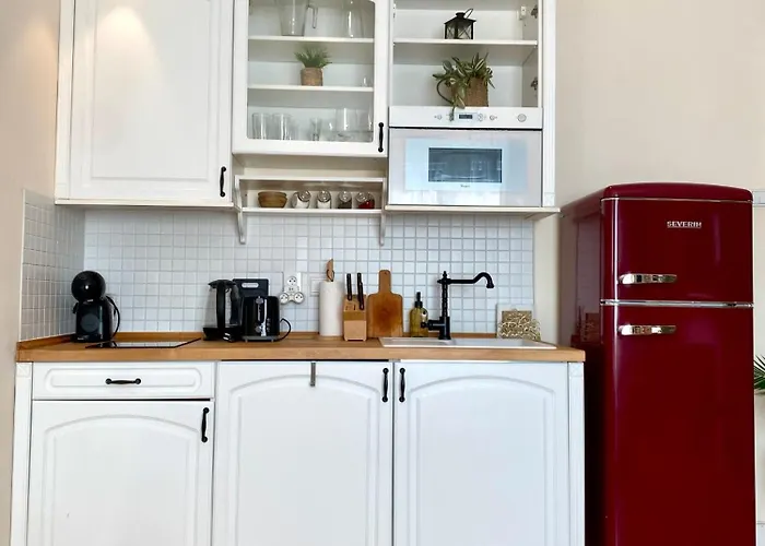 Audrey Hepburn Ii Location Cathedral View Air-conditioned Bratislava