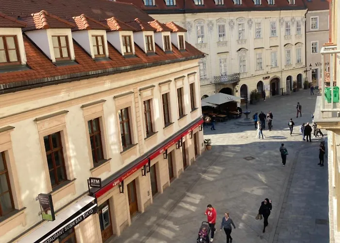 アパート Audrey Hepburn Ii Location Cathedral View Air-conditioned